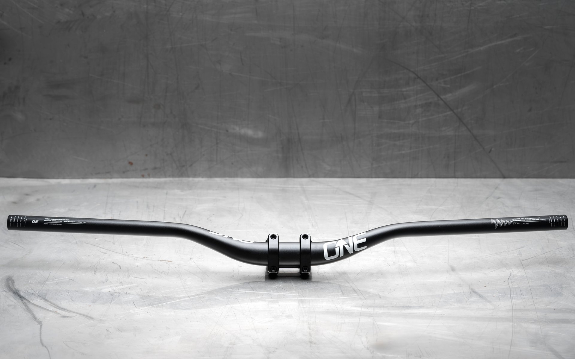 oneup-alloy-bar-dm-stem-150623-00780