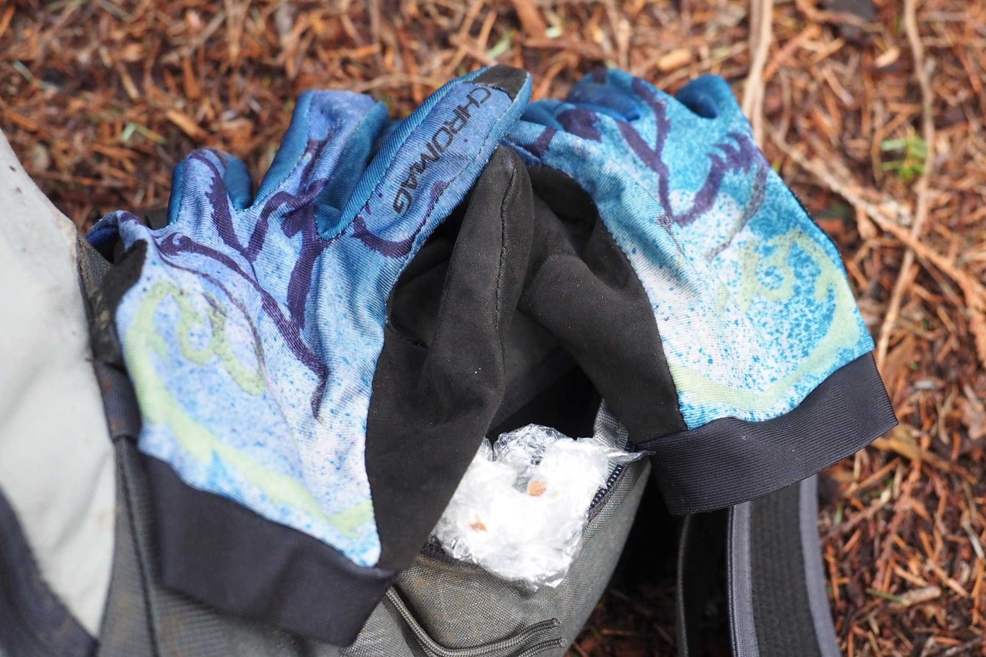 Overpacking EVOC Backpack NSMB Andrew Major (13)