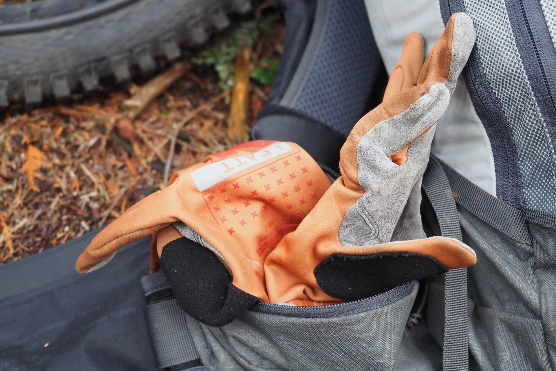 Overpacking EVOC Backpack NSMB Andrew Major (14)