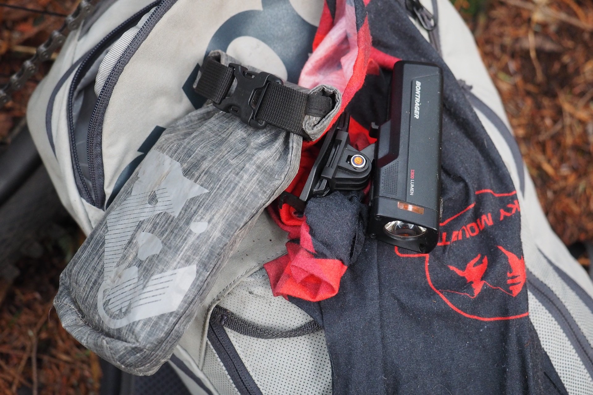 Overpacking EVOC Backpack NSMB Andrew Major (9)